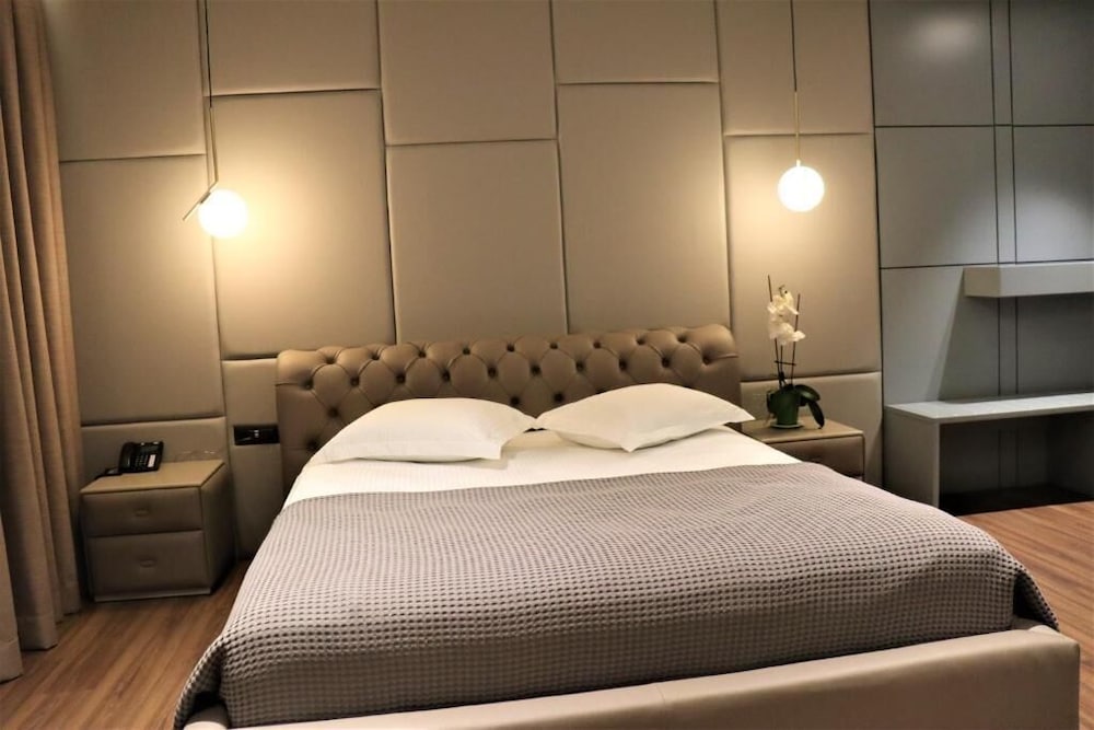 Deluxe Twin Room, Side Sea View