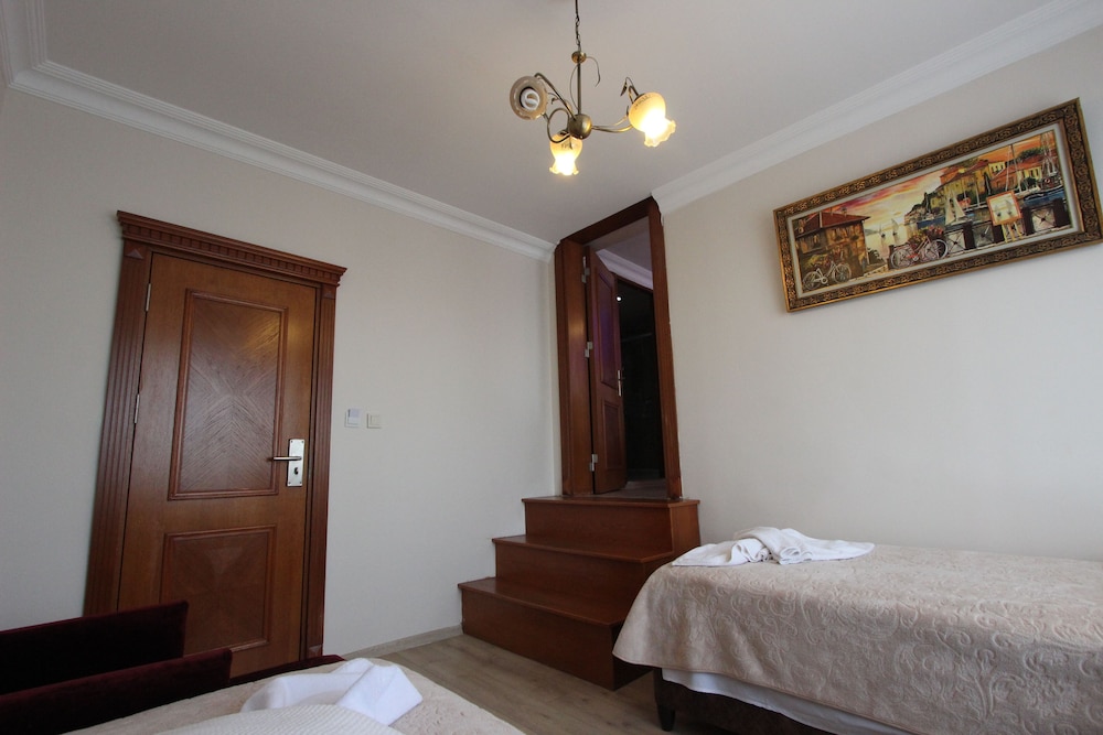 Deluxe Quadruple Room photo 3