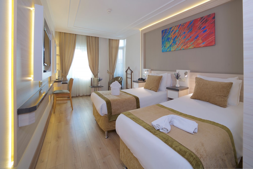 Double or Twin Room photo 1