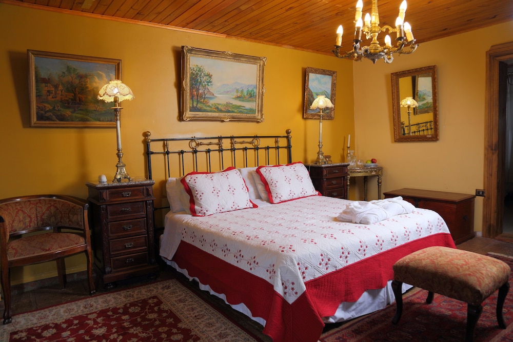 Superior Double Room, Pool Access, Garden View (Matrimonial)