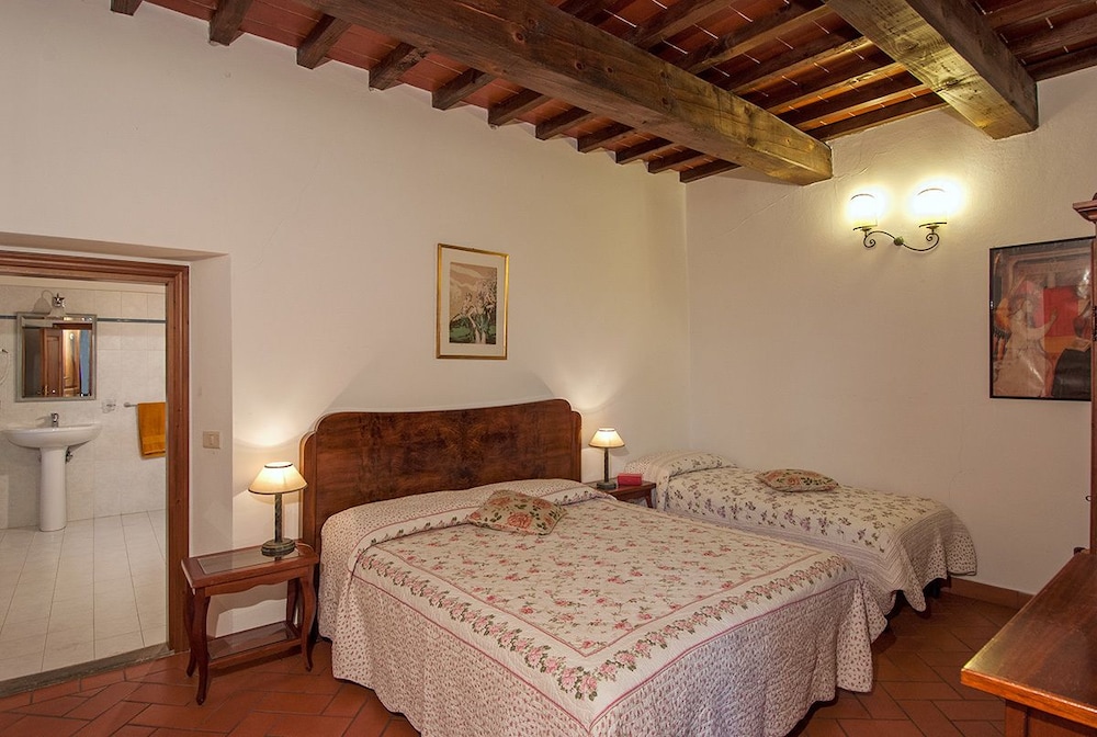 Triple Room (Ginestra) photo 1