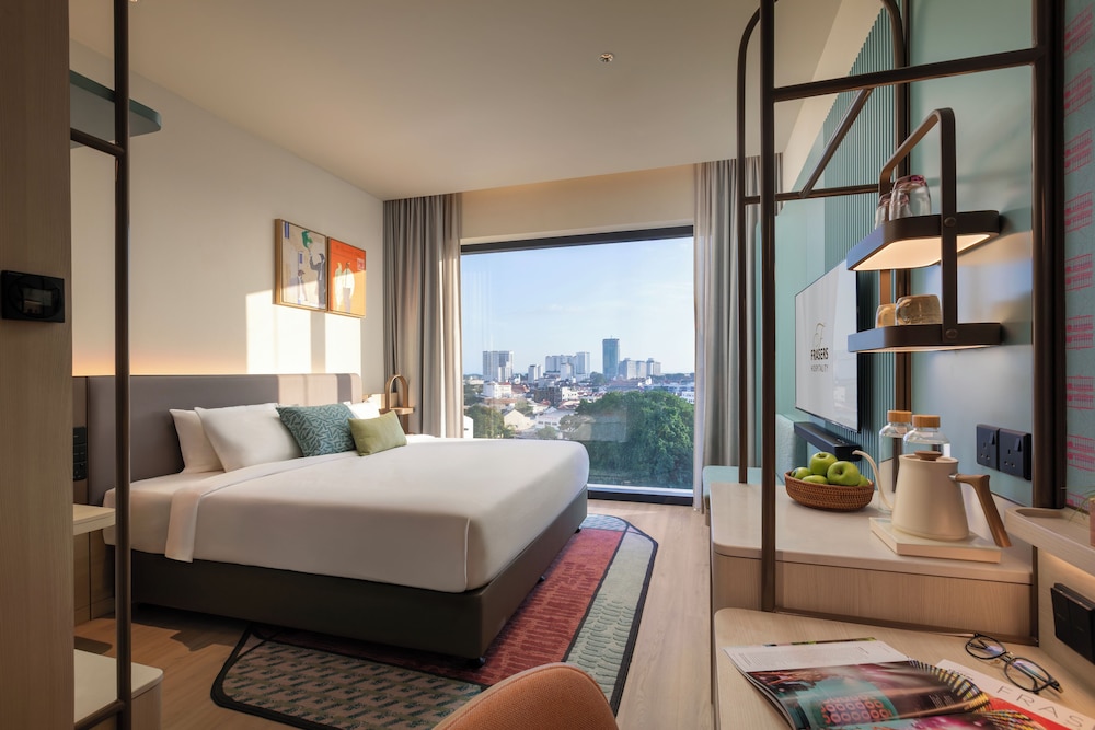Premier Studio, 1 King Bed, Non Smoking, City View