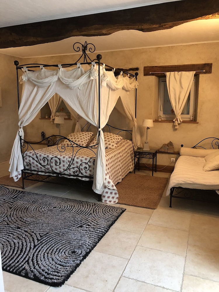 Comfort Double Room, 1 Double Bed, Park View (Romantique) photo 2