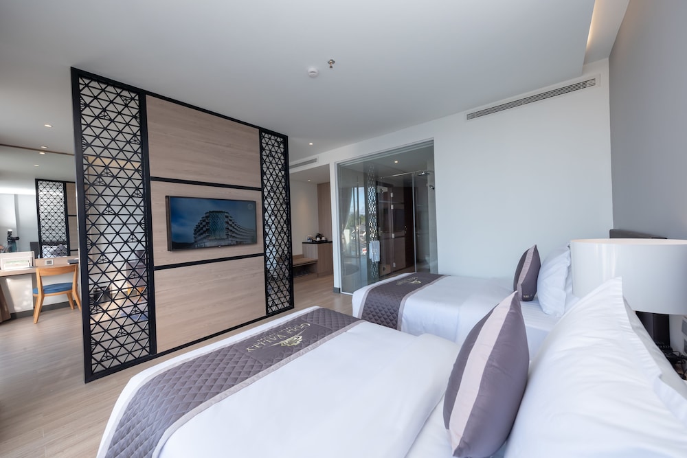 Premium Twin Room with Free Herbal Foot Bath 15 mins photo 1