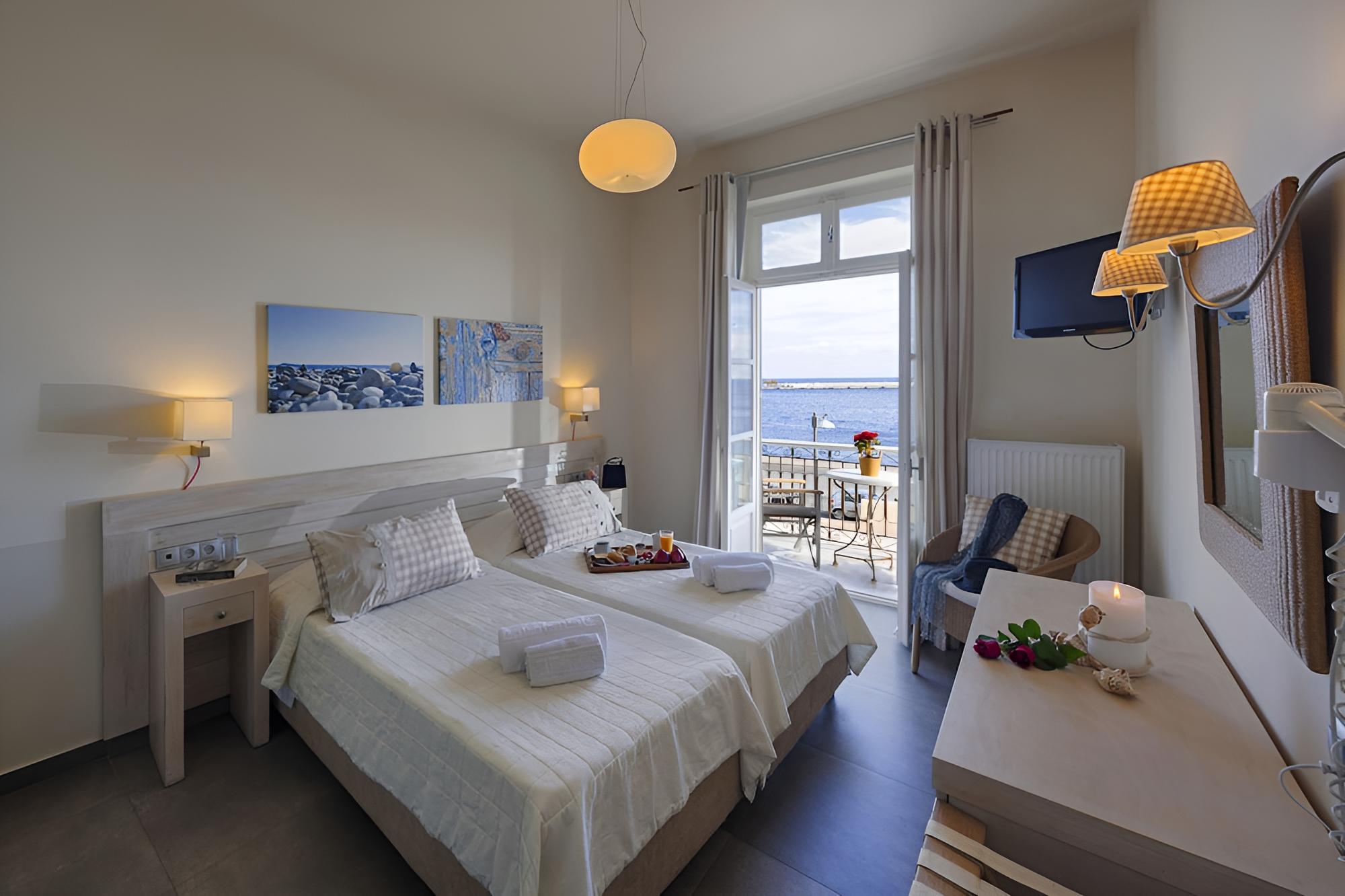 Standard Room, Balcony, City View photo 1