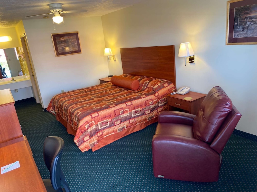 Standard Room, 1 King Bed, Non Smoking