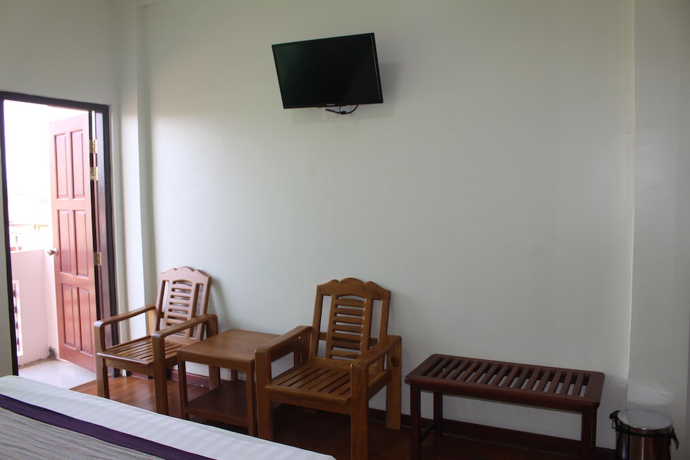 Deluxe Double or Twin Room, Balcony photo 3