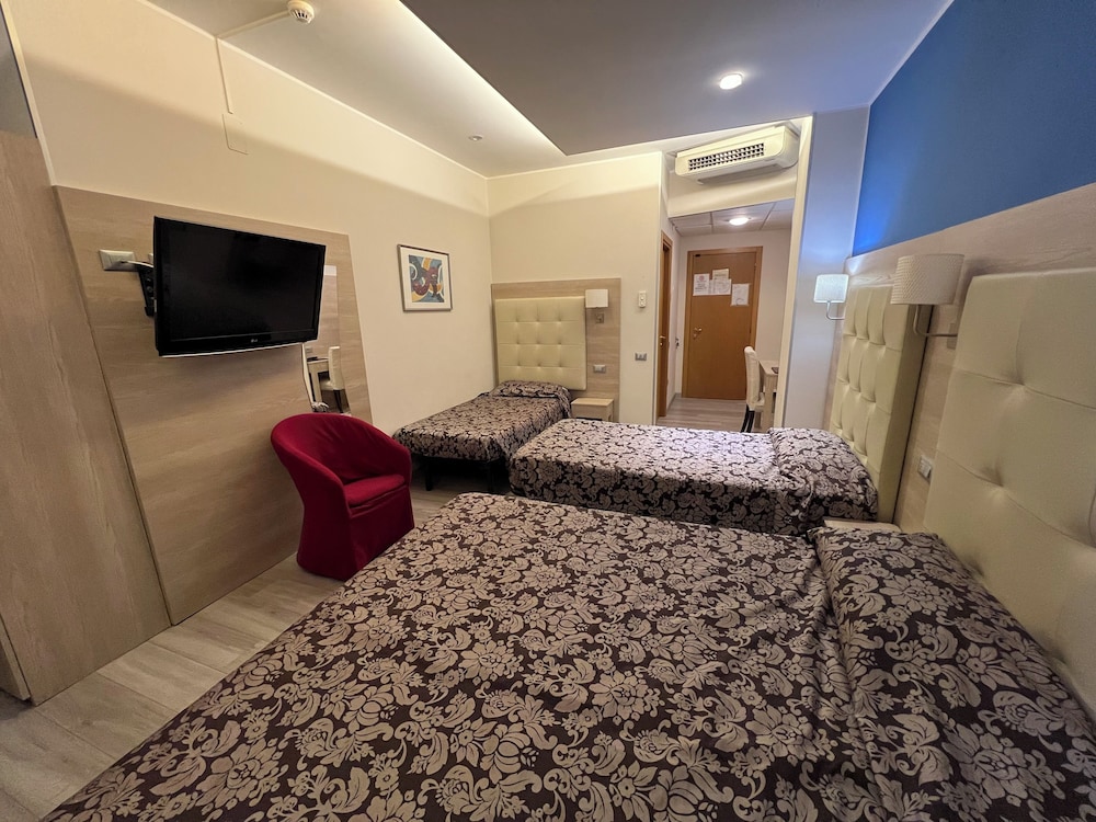 Superior Quadruple Room photo 1