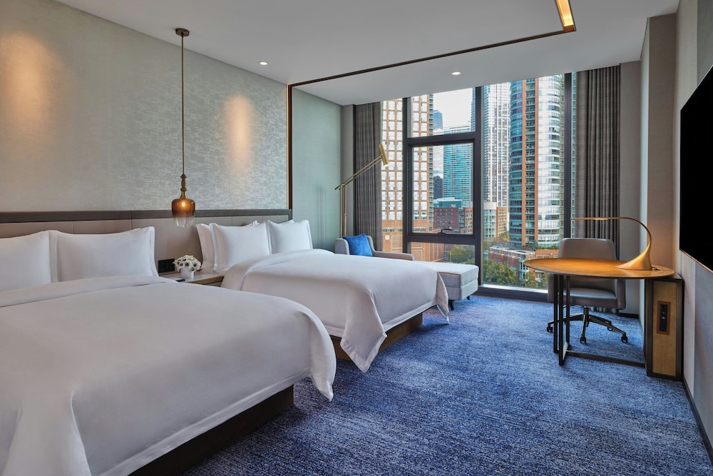 Deluxe Room, 2 Queen Beds, River View (Hearing Accessible)