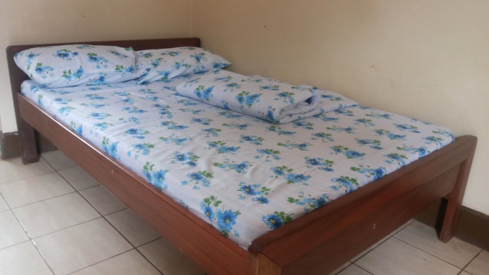 Double Room, Shared Bathroom (NSC) photo 3