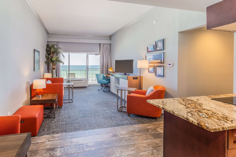 1 Bedroom Suite w/Kitchen, 2 Balconies, Gulf Front,  Non-Smoking - Photo 6