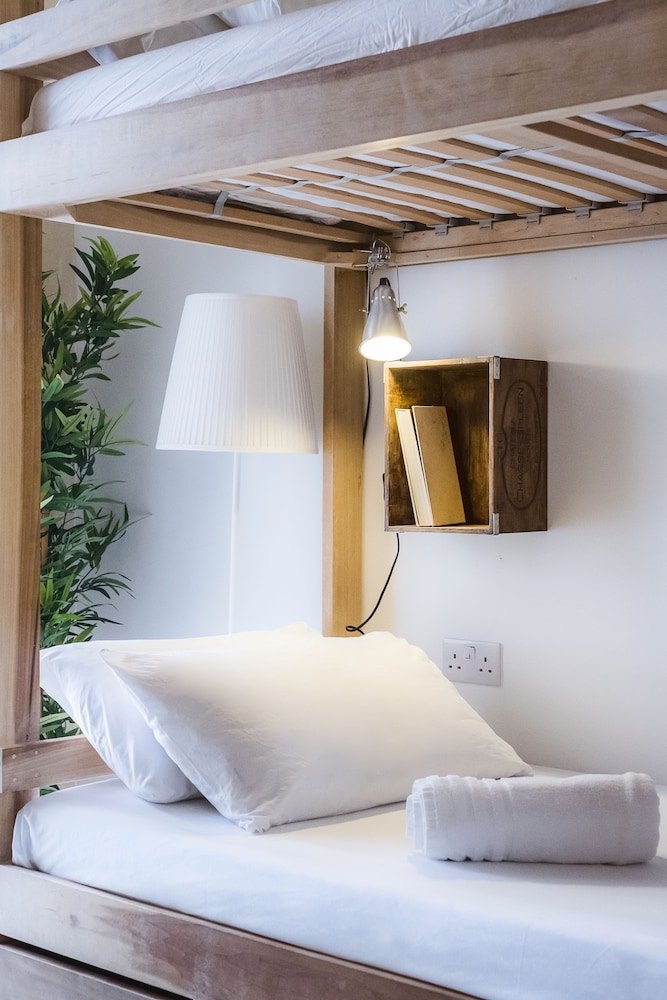 Bed in 6 Bed Dorm Shared