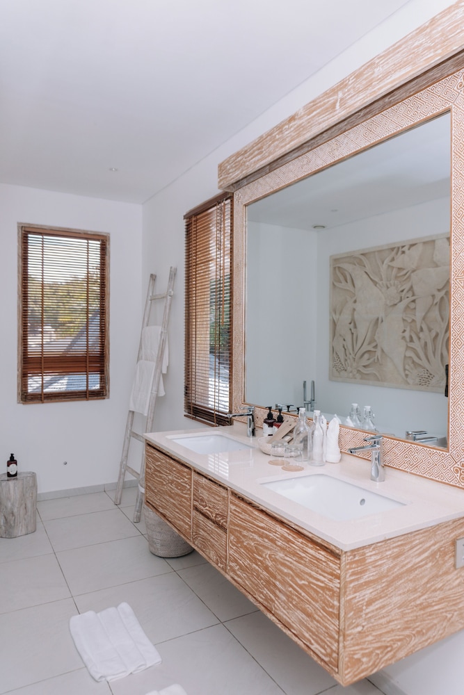 Luxury Suite, 1 Bedroom, Ocean View - Photo 3