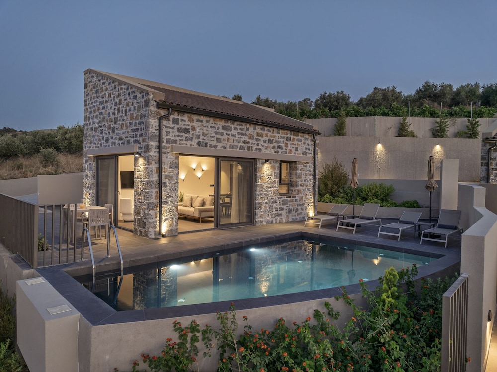 Villa, Smoking