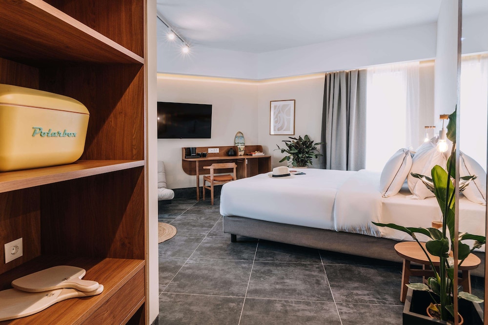 Urban Plus Room