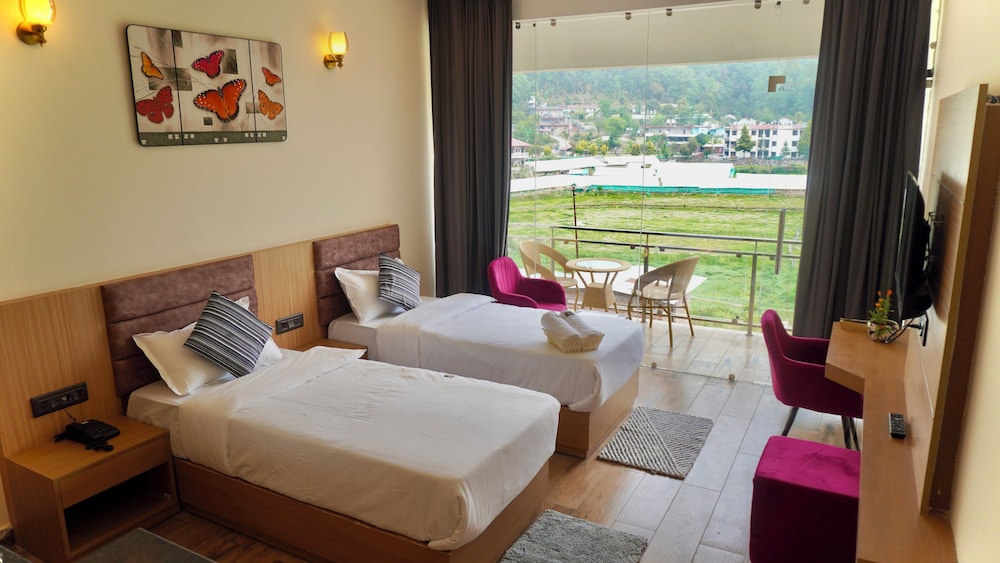 Deluxe Twin Room, Balcony, Mountain View