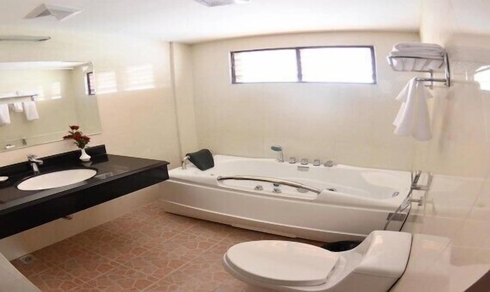 Family Room photo 2