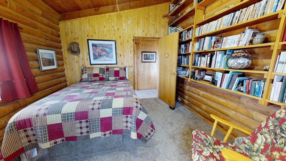 Cabin (Majestic Family Cabin w/stunning view) photo 2
