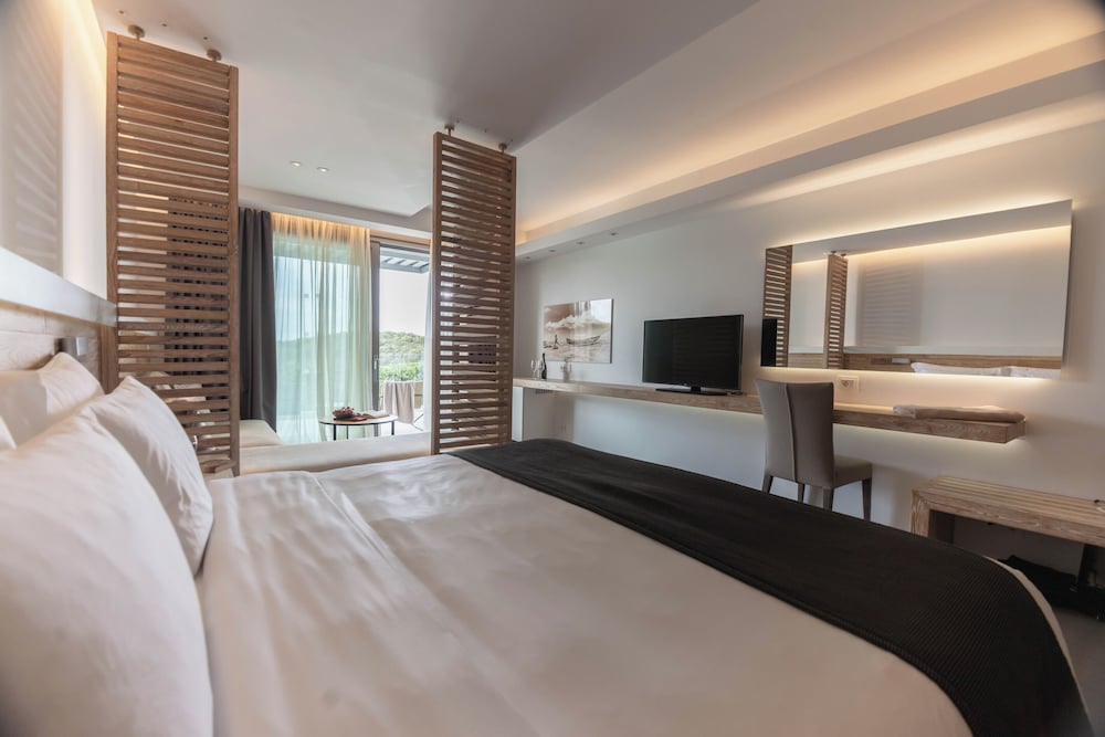 Premium Junior Suite Sea View - Photo 1