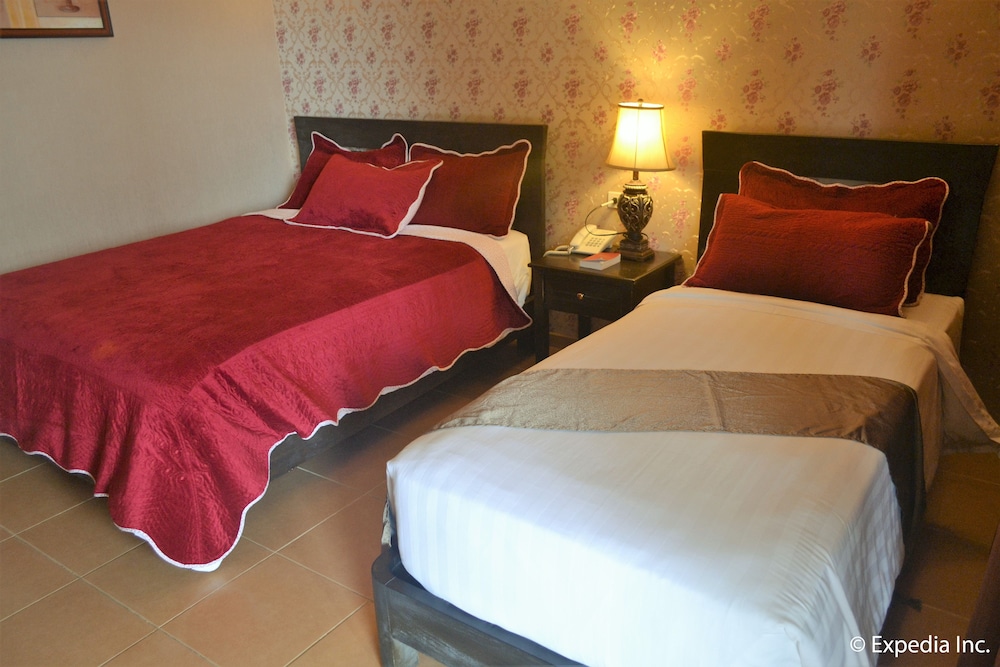 Deluxe Room - Photo 4