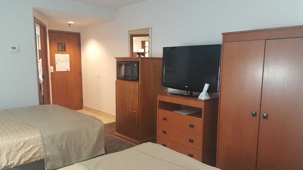 Standard Room, 2 Double Beds - Photo 2