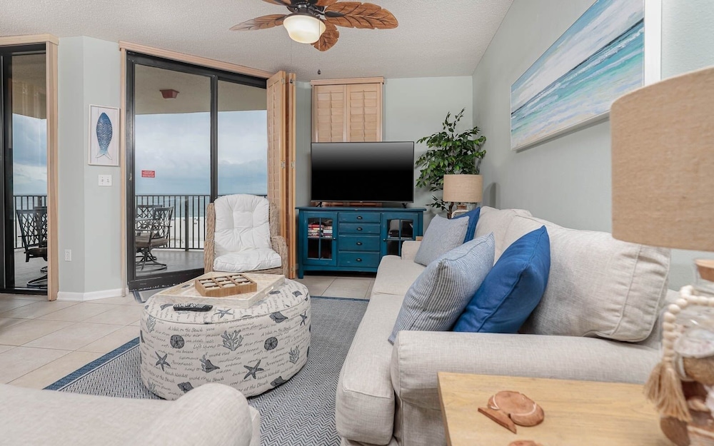 Condo, 3 Bedrooms