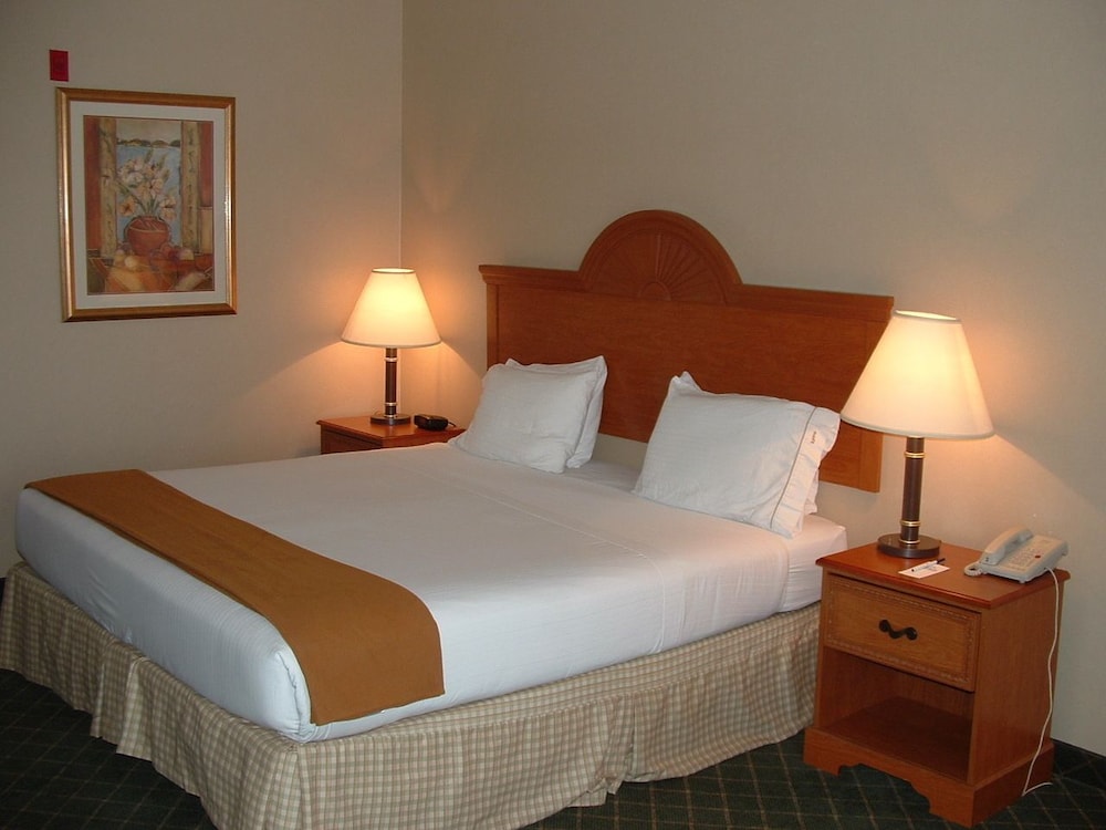 Standard Room, 2 Double Beds - Photo 3