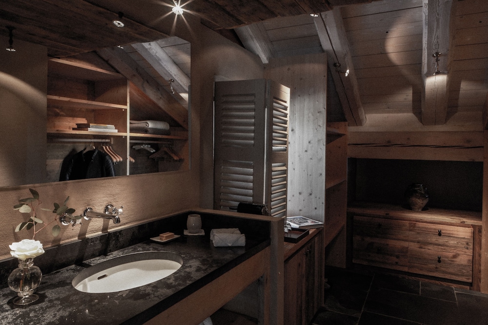 Suite 2 photo 2
