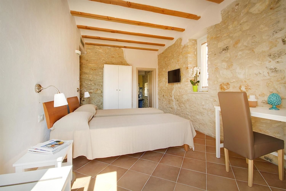 Traditional Double or Twin Room, 1 Bedroom