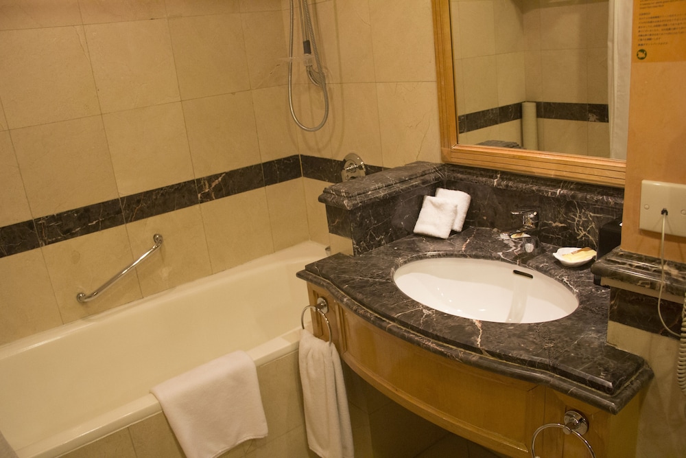 Executive Twin Room - Photo 5