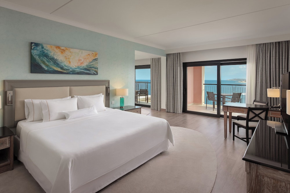 Junior Suite, 1 King Bed with Sofa bed, Sea View