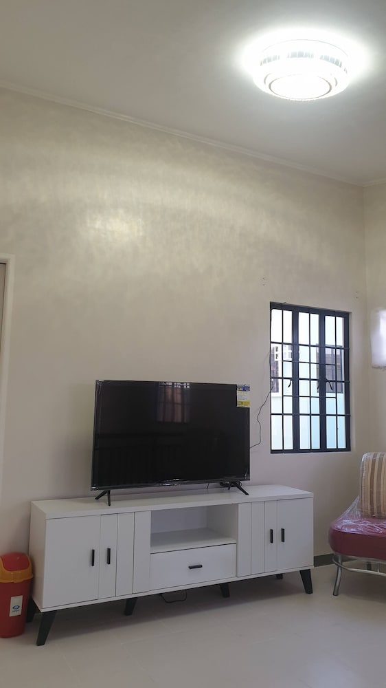 House, 2 Bedrooms
