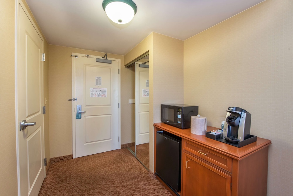 Room, Accessible photo 3