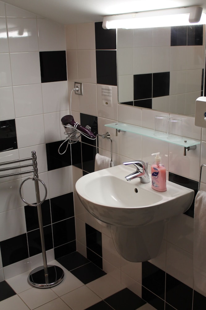 Superior Triple Room photo 2