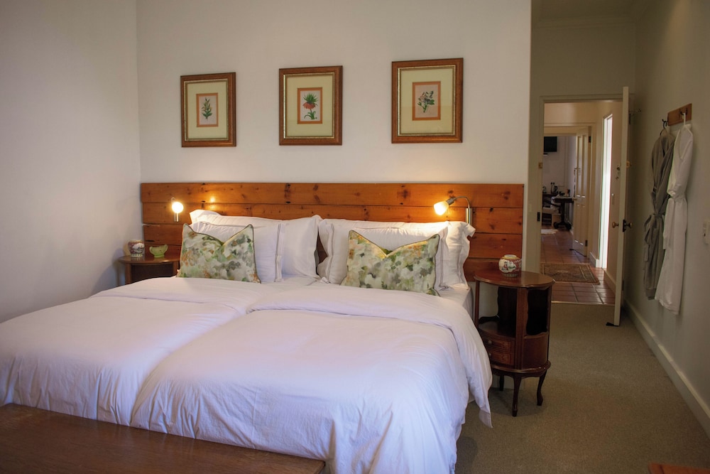 Classic Room, 2 Twin Beds, Patio - Photo 1