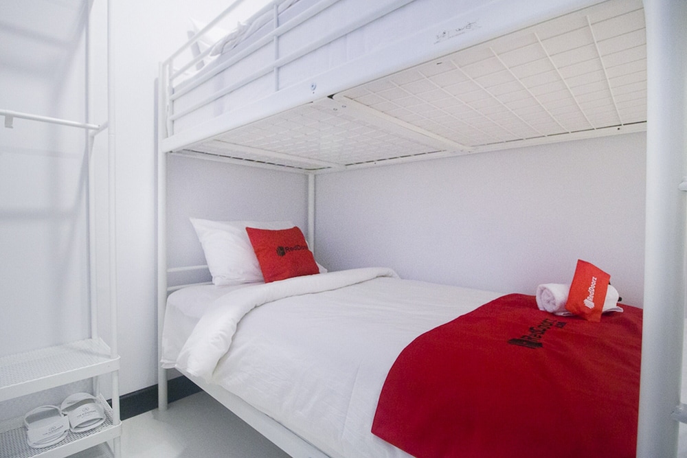 Shared Dormitory (Reddoorz) photo 3