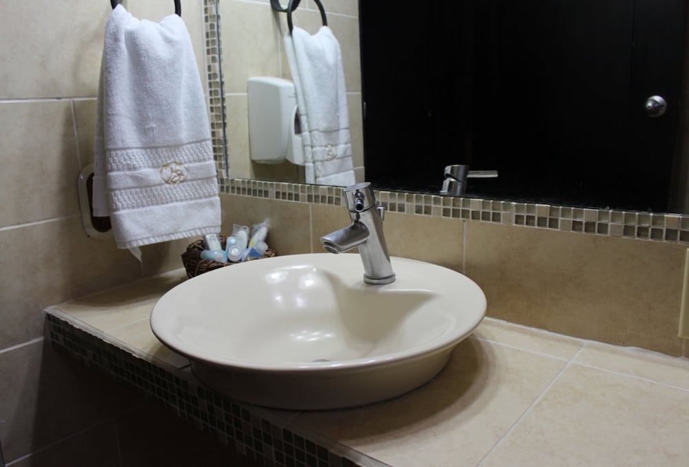 Executive Double Room, Multiple Beds, Non Smoking photo 3