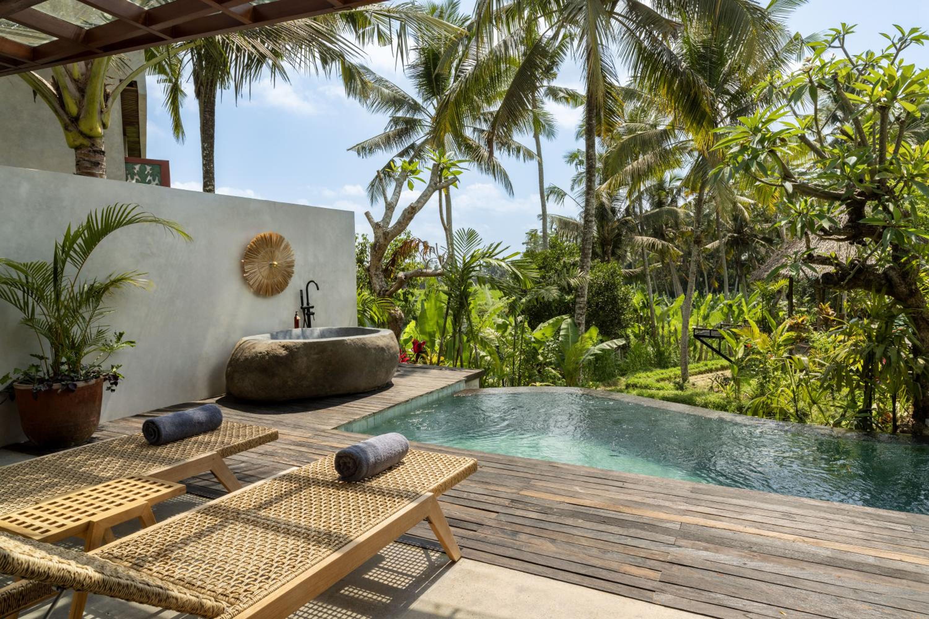 Honeymoon Package At Suite With Private Pool photo 2