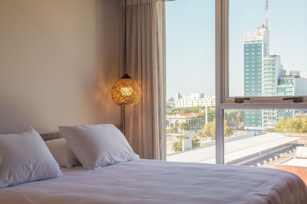 Classic Triple Room, City View photo 1
