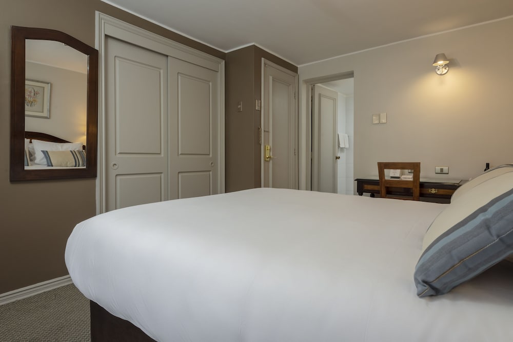 Superior Double Room, 1 Queen Bed photo 3