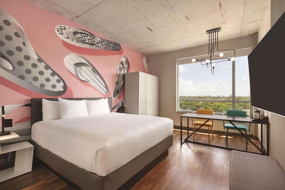 Room, 1 King Bed, Non Smoking