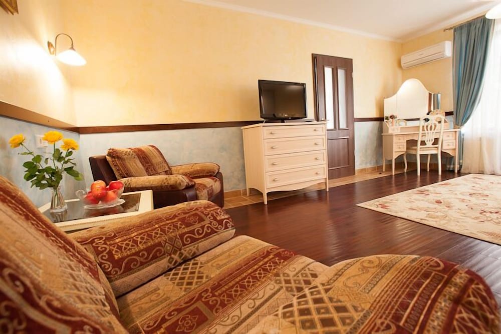 Suite, 1 Bedroom photo 2