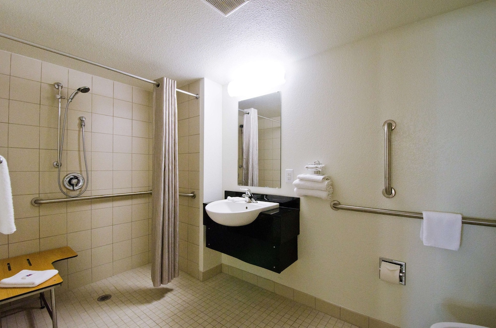 Deluxe Room, 2 Double Beds, Non Smoking, Refrigerator photo 3