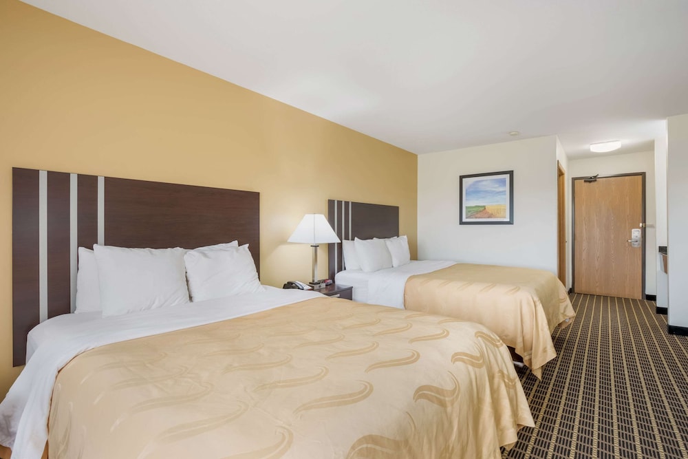 Standard Room, 2 Queen Beds, Non Smoking photo 3