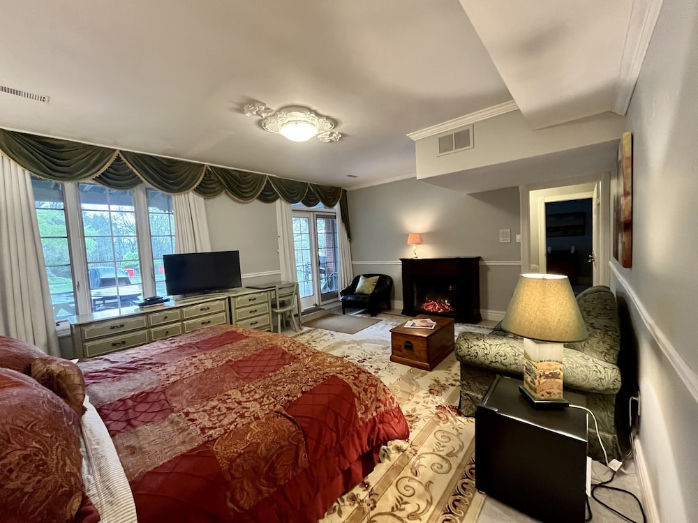 Superior Suite, Pool Access, Pool View photo 2