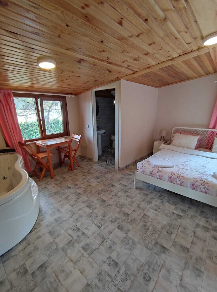 Romantic Room photo 2