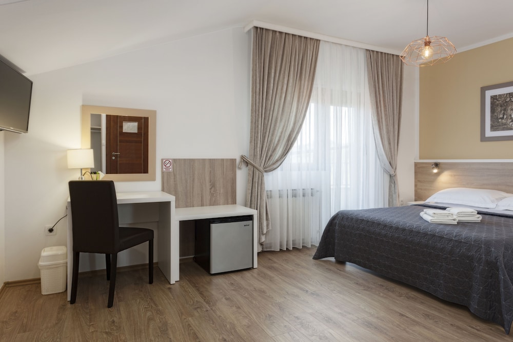 Standard Double Room (Restoran Marko) photo 2