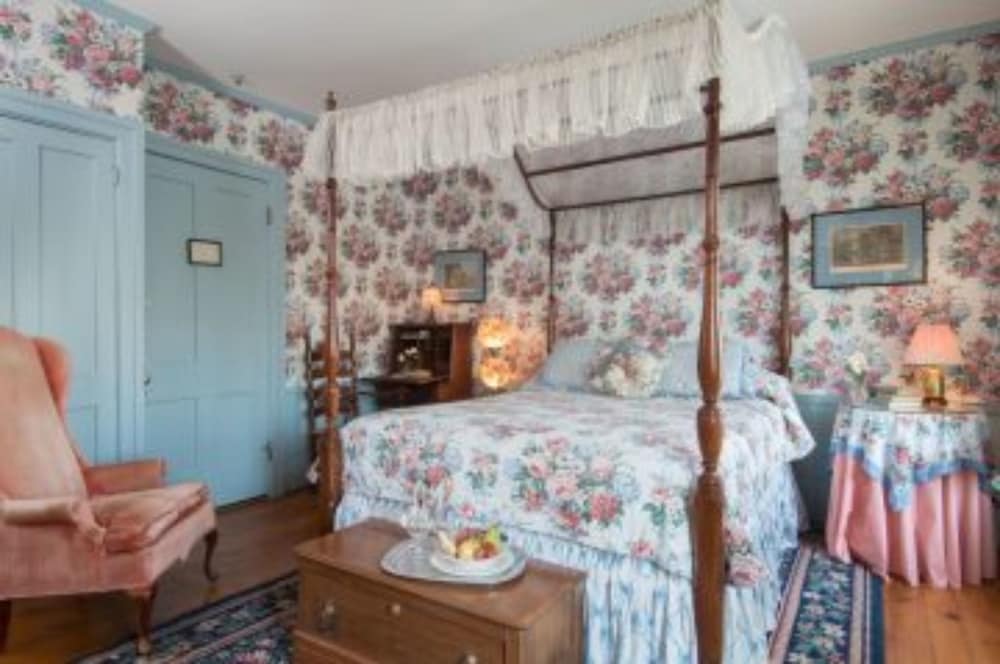 Standard Room, 1 Queen Bed - Photo 1