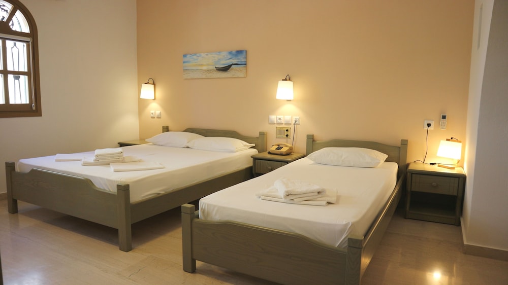 Economy Triple Room, Ground Floor