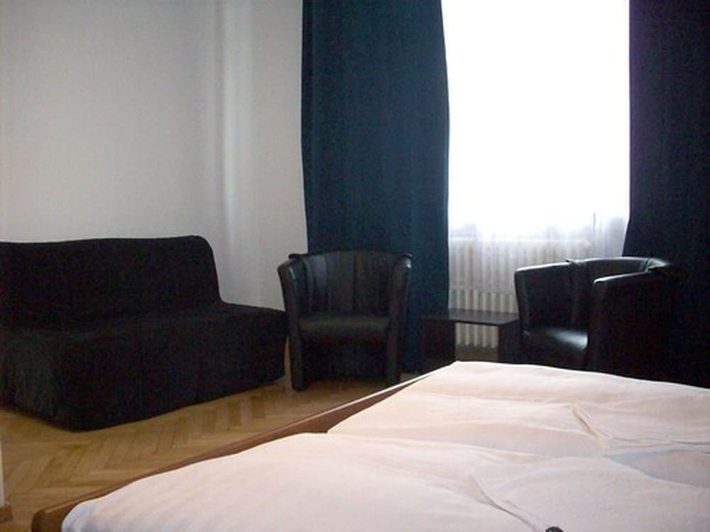Family Room photo 1